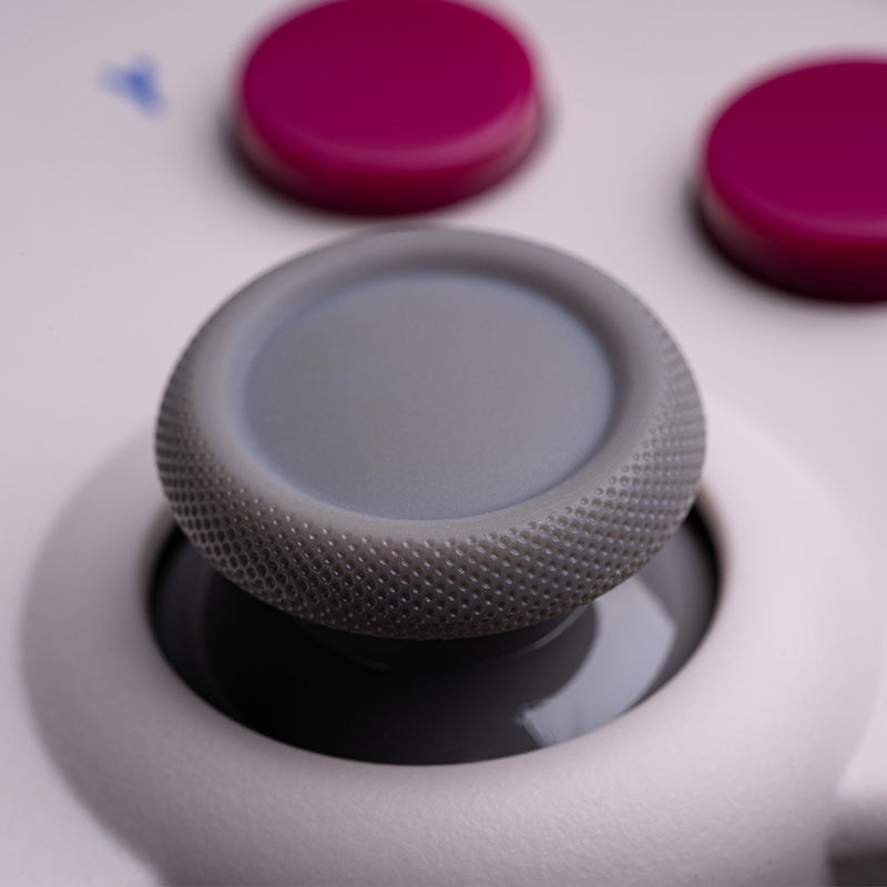 8BitDo SN30 Pro (Hall Effect Joystick) - Gamepad Design for Flexible Everyday Play