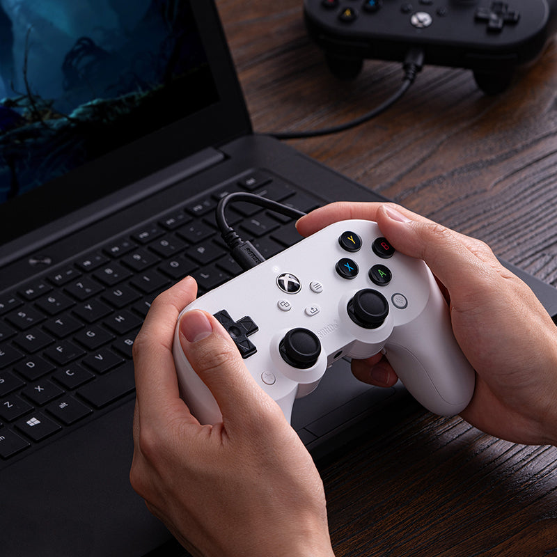 8BitDo Pro 2 Wired Controller for Xbox (Hall Effect joysticks) - Gamepad Design for Flexible Everyday Play