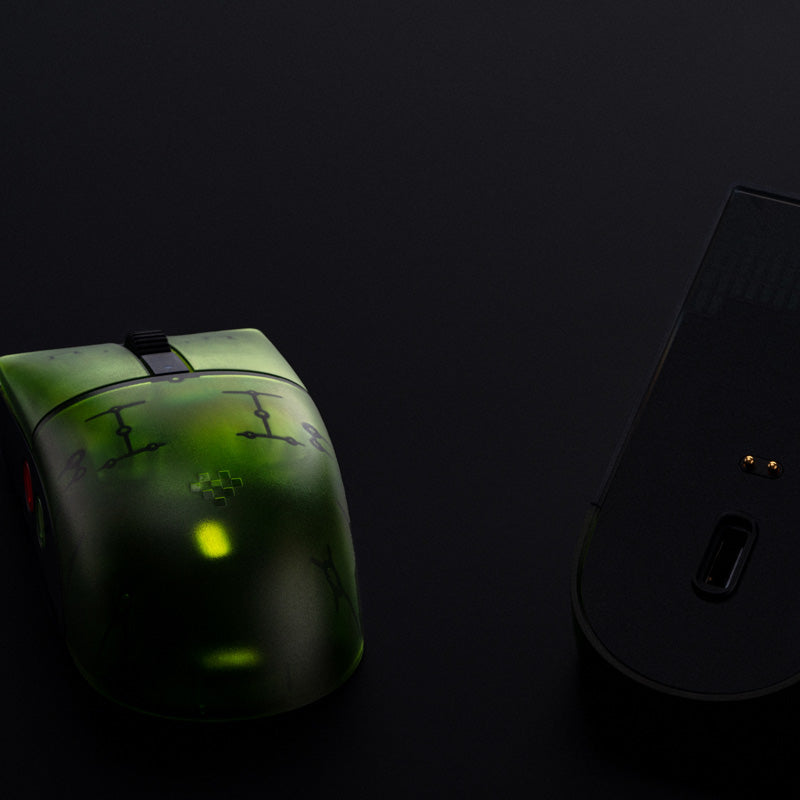 8BitDo Retro R8 Mouse - Xbox Edition - Desktop Mouse Design with Retro-Inspired Styling