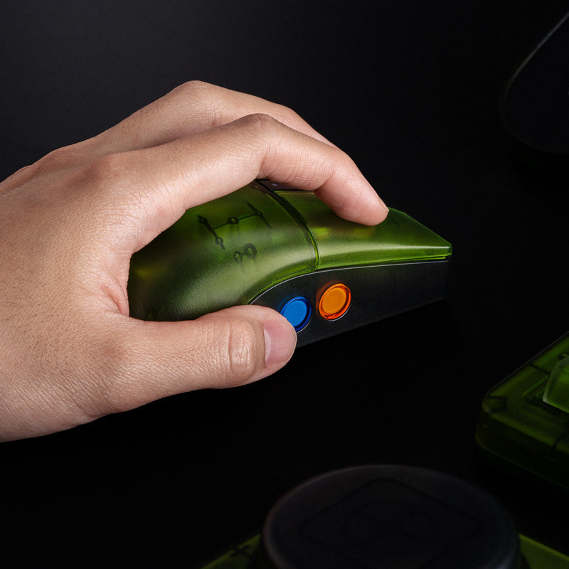 8BitDo Retro R8 Mouse - Xbox Edition - Desktop Mouse Design with Retro-Inspired Styling