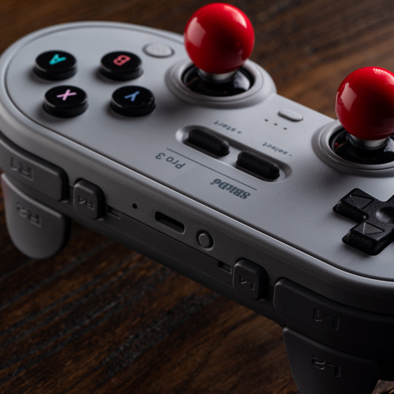 8BitDo Pro 3 Bluetooth Gamepad - Gamepad Design for Flexible Everyday Play