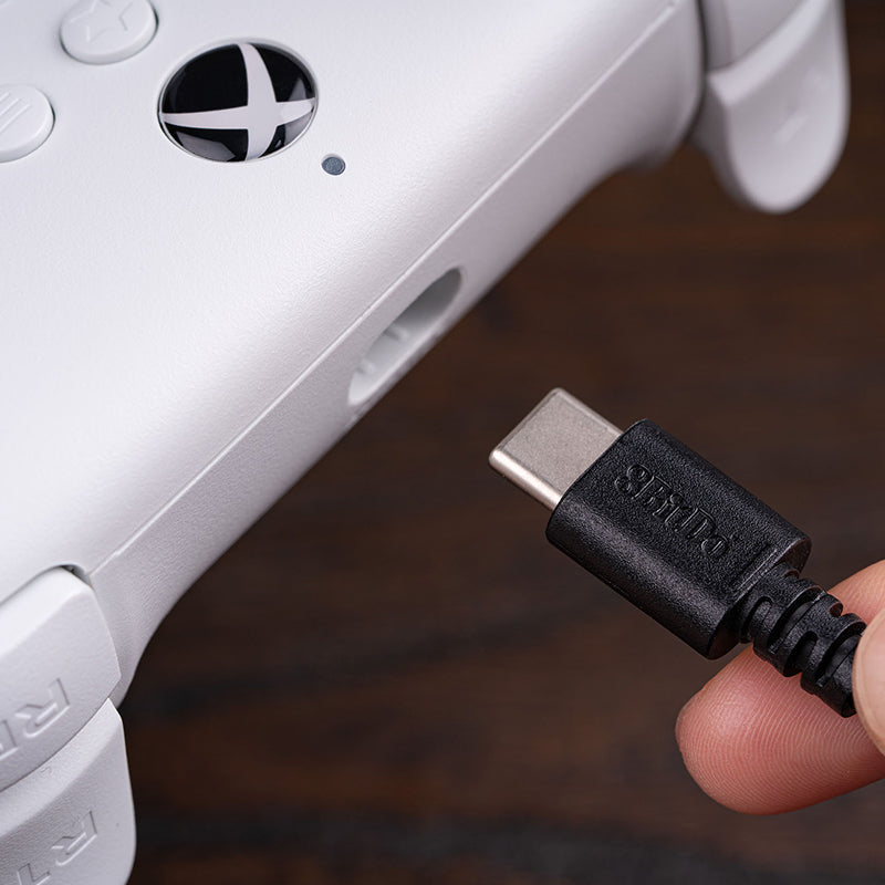 8BitDo Ultimate Wired Controller for Xbox (Hall Effect Joystick) - Gamepad Design for Flexible Everyday Play