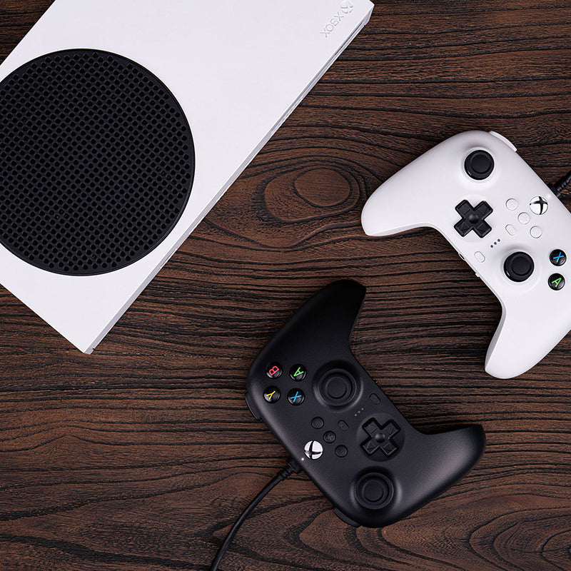 8BitDo Ultimate Wired Controller for Xbox (Hall Effect Joystick) - Gamepad Design for Flexible Everyday Play